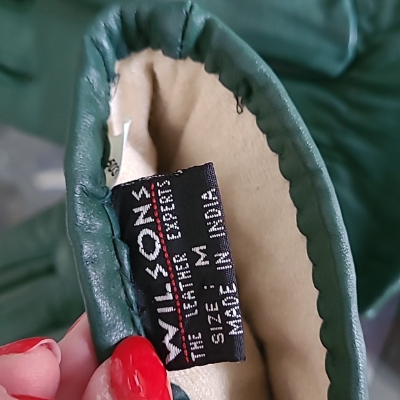 Wilson Leather Gloves ❤️ - Picture 6 of 8